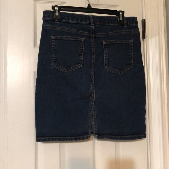 Jaclyn Smith jean skirt size 10 - Picture 2 of 2